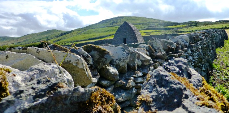 Ireland Dingle Peninsula Gallarus Oratory