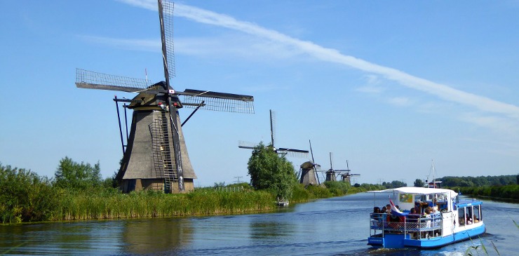 rhine-river-cruise-netherlands-kinderdijk