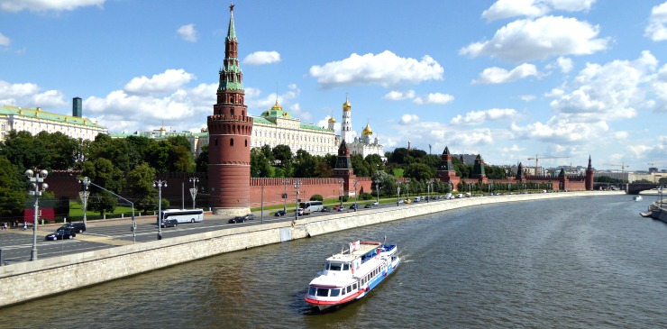 Russia Moscow Walk Kremlin Moskva River
